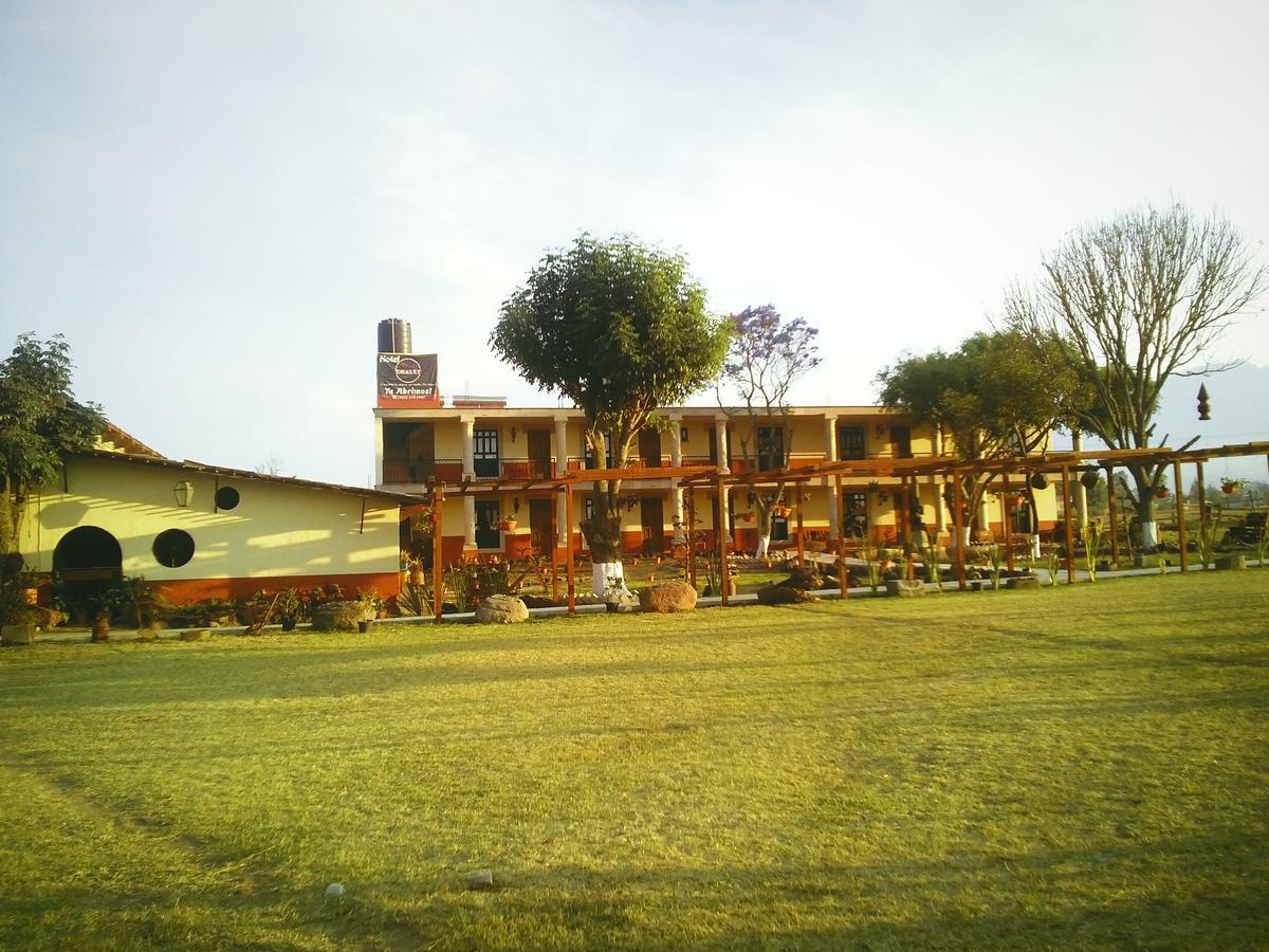 Chalet De Colombo Hotel Ciudad Guzman Exterior foto